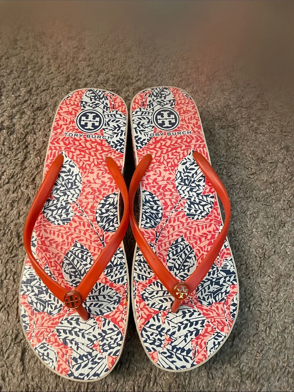 Tory Burch Coral and Navy Leaf-Print Flip Flops